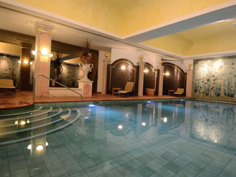 Boutique Hotel Sunstar Brissago Am Lago Maggiore エクステリア 写真